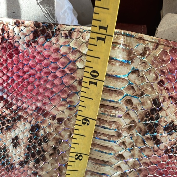 Brahmin Celina - Picture 8 of 11